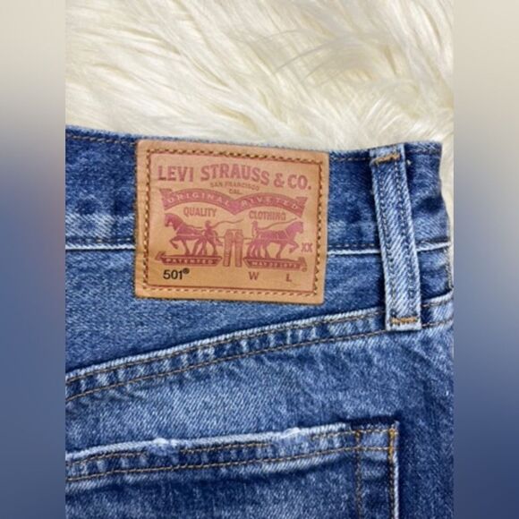 Levi’s 501 button fly Denim cut off shorts sz 26(2) - Picture 6 of 9
